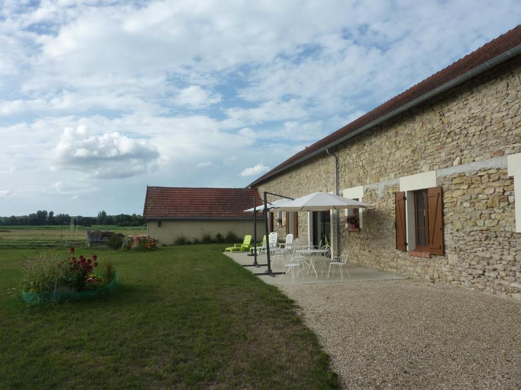 Chambres D'Hotes De La Junchere Saint-Hilaire-de-Court Exterior photo